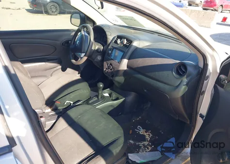 2015 Nissan Versa 1.6 S+ z USA, uszkodzony, nr VIN 3N1CN7AP0FL881753